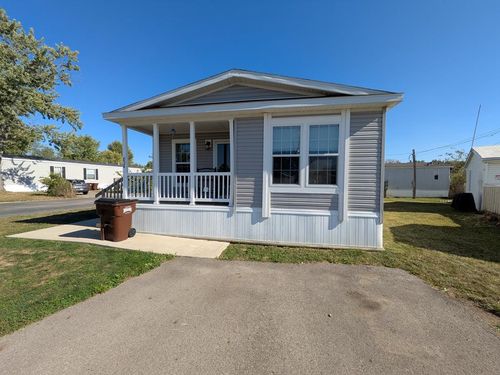 10610 E State Route 762, Lockbourne, OH, 43137-7535 | Card Image
