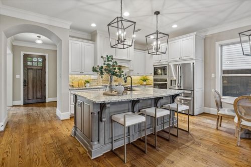 1333 Chantilly Ln, Houston, TX, 77018-3116 | Card Image