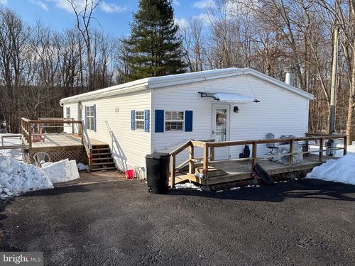 204 W Wiconisco Ave, Tower City, PA, 17980-1427 | Card Image