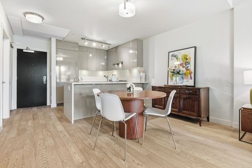 307-4488 Cambie Street, Vancouver, BC, V5Y0M2 | Card Image