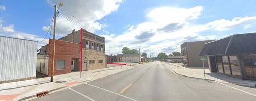 229 E Main Cross St, Taylorville, IL, 62568-2227 | Card Image