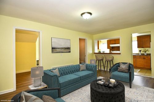 2-73 Wilson St, Stamford, CT, 06902-5617 | Card Image