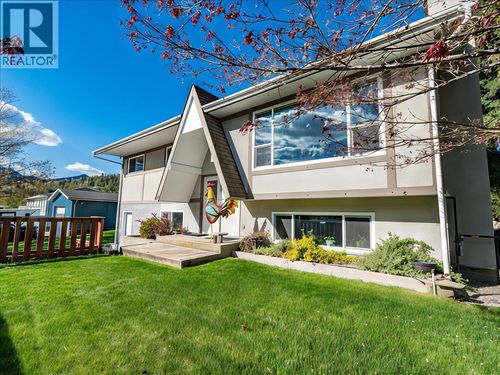 466 Second Avenue, Rivervale, BC, V1R4V5 | Card Image