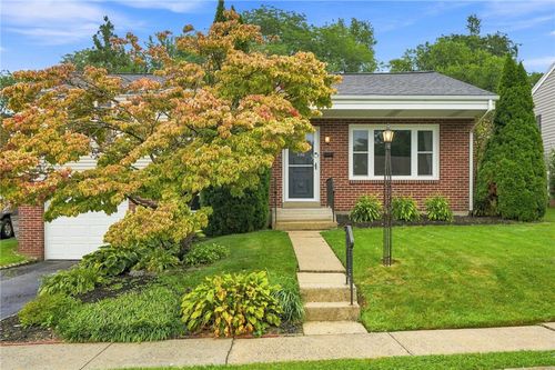 230 Pine St, Emmaus, PA, 18049-2527 | Card Image