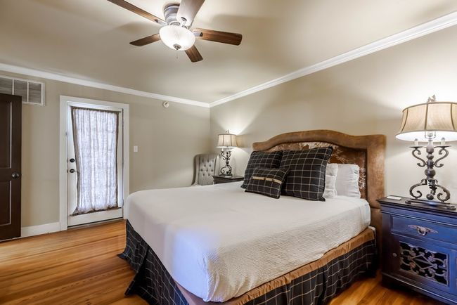 514 W Austin St, Home with 2 bedrooms, 2 bathrooms and null parking in Fredericksburg TX | Image 39