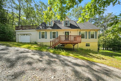 98 Surrey Ln, Lords Valley, PA, 18428 | Card Image
