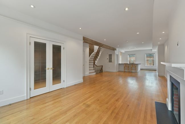 APT-4 - 71 Rutland St, Condo with 2 bedrooms, 3 bathrooms and 1 parking in Boston MA | Image 9