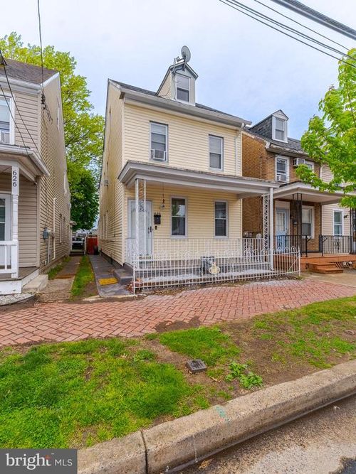 628 Pine St, BRISTOL, PA, 19007-3728 | Card Image