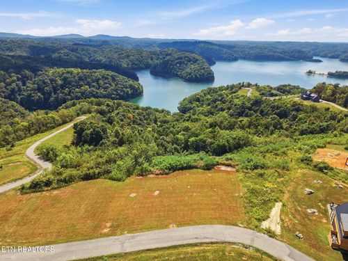 26 Bluegill Rd, Hilham, TN, 38568 | Card Image