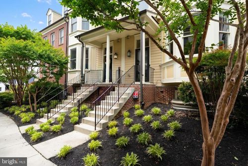 24 Maxwell Sq, FREDERICK, MD, 21701-6167 | Card Image
