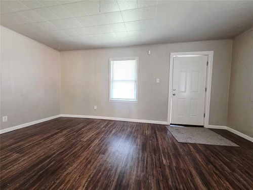 307 E Kittyhawk Dr, Midwest City, OK, 73110-5309 | Card Image