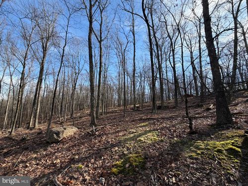 331 Whiteface Cir, Zion Grove, PA, 17985-9315 | Card Image