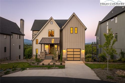 375 Calico Ct, Boone, NC, 28607-6461 | Card Image