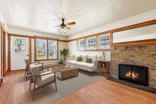 427 Somers Ave, Whitefish, MT, 59937-2756 | Card Image