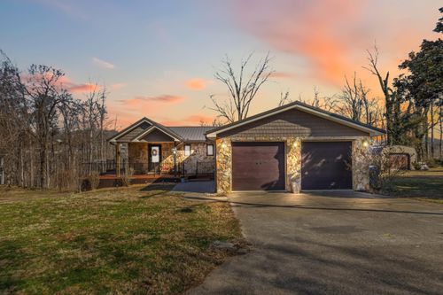 194 Military Rd, Somerset, KY, 42503-8016 | Card Image