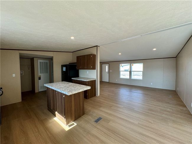 Kitchen | Image 11
