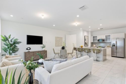 unit-103-1044 Ne 18th Ave, Fort Lauderdale, FL, 33304-2540 | Card Image
