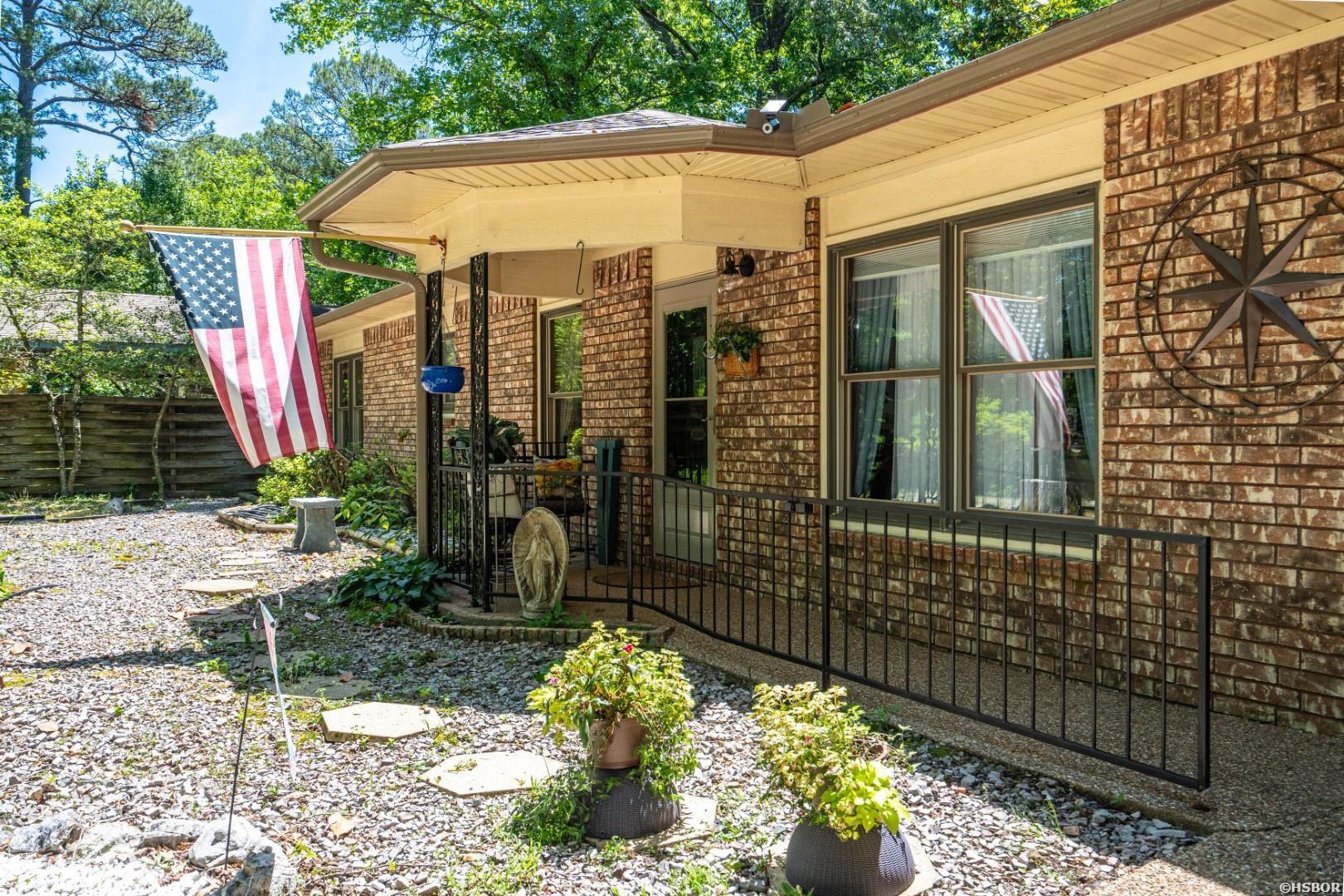Montserrat Ln, Hot Springs Village, AR 71909