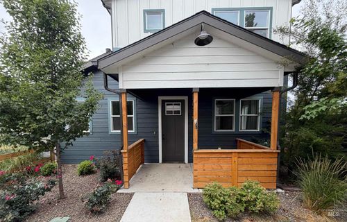 1475 N Bluffs Ridge Ln, Boise, ID, 83704-8661 | Card Image