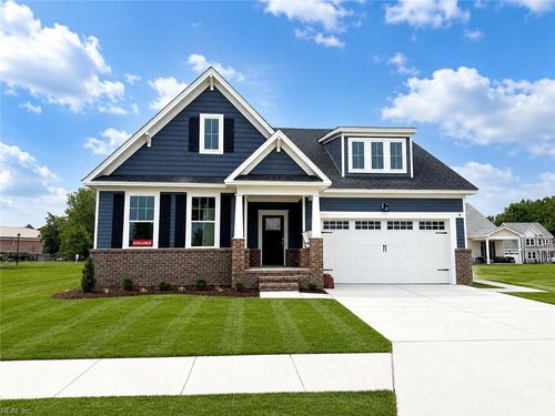 8 Apron Drive, Suffolk, VA, 23434 | Card Image