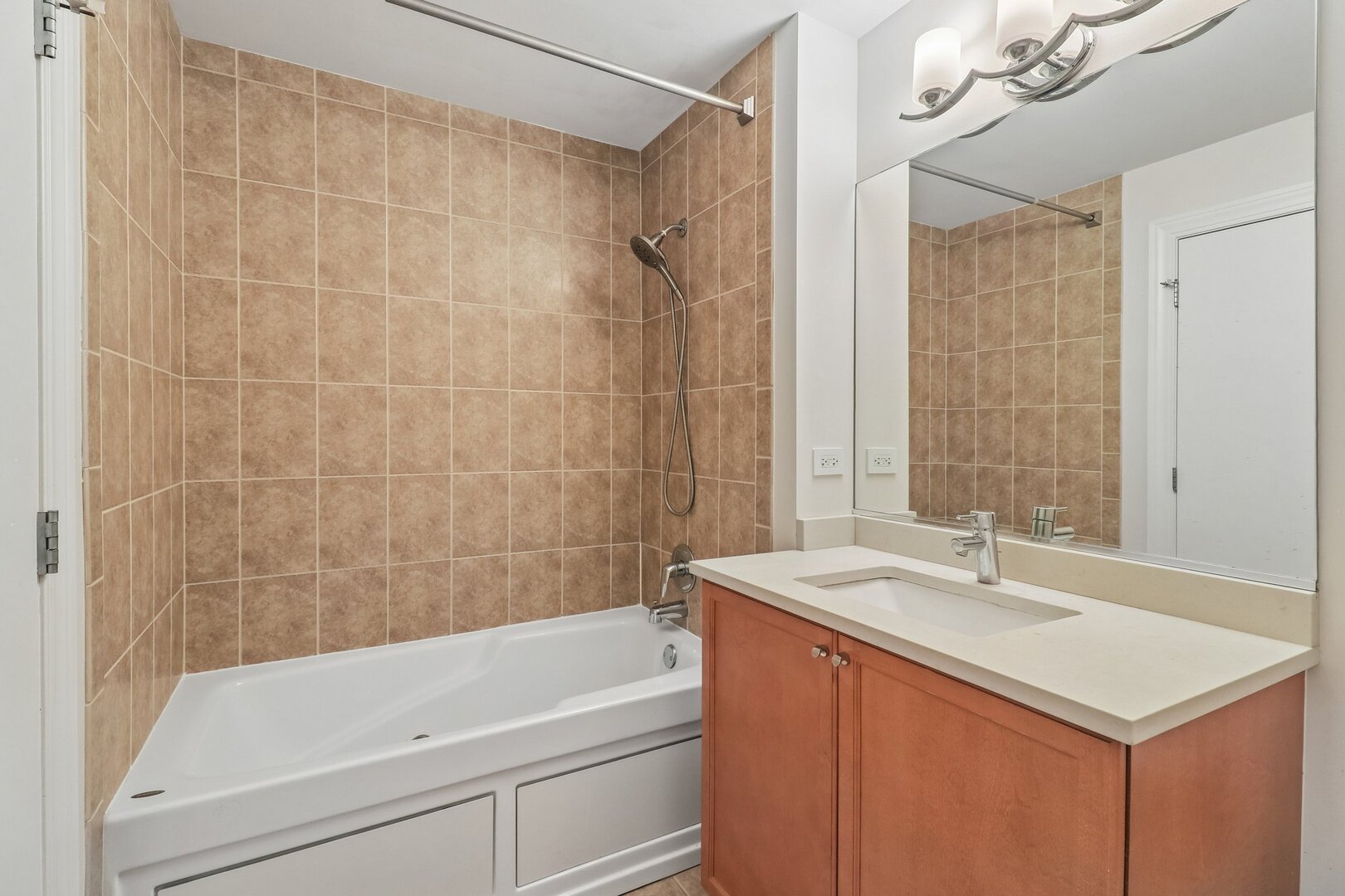 Residential Lease in Chicago 3