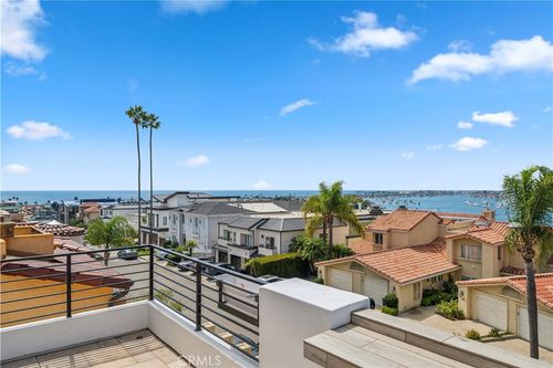 312 Carnation Ave, Corona del Mar, CA, 92625-2806 | Card Image