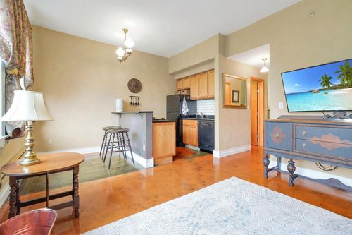 unit-606-488 Wabasha St N, Saint Paul, MN, 55102-1164 | Card Image