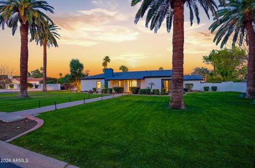 2939 N Manor Dr W, Phoenix, AZ, 85014-5522 | Card Image