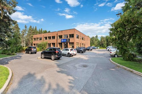 b-2-2520 St Laurent Blvd, Ottawa, ON, K1H1B1 | Card Image