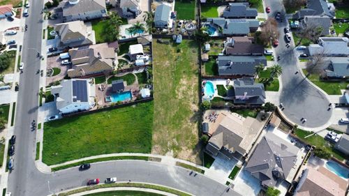 2900 Canyon Falls Dr, Modesto, CA, 95351-6871 | Card Image