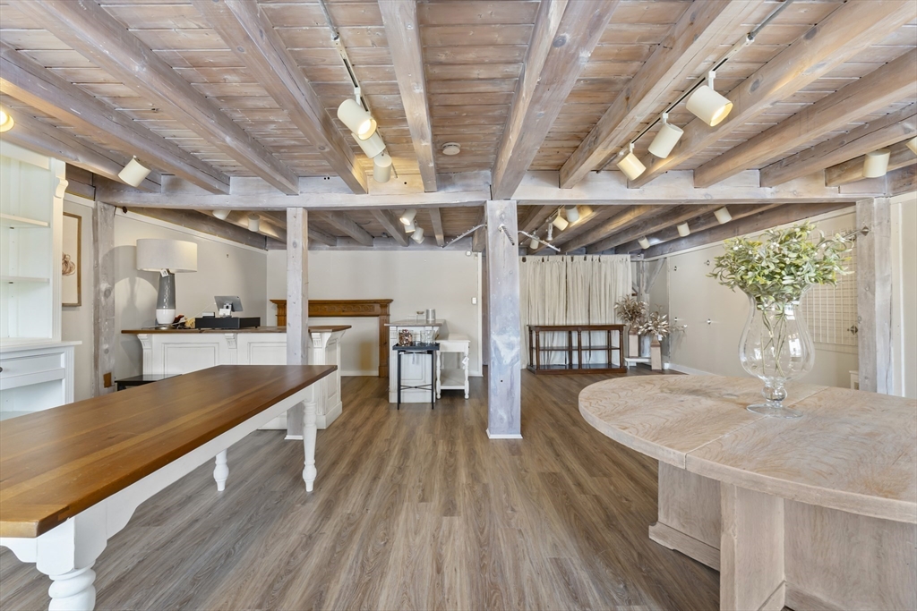 Commercial Lease in Wells 4