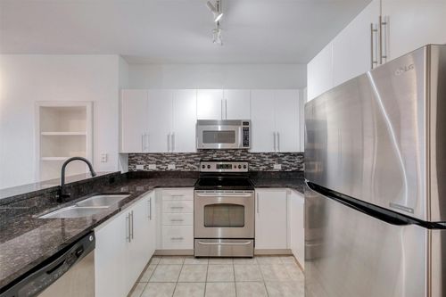 apt-1015-54 Rainey St, Austin, TX, 78701-4397 | Card Image
