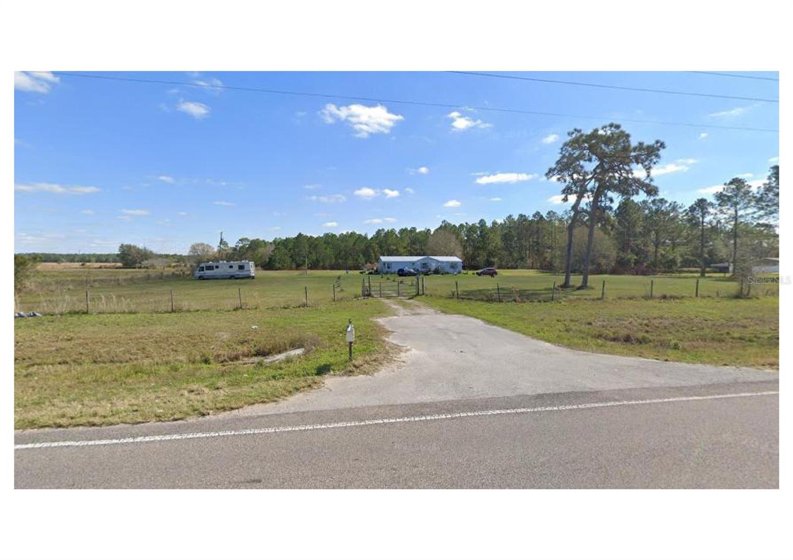 Handcart Rd, Wesley Chapel, FL 33545