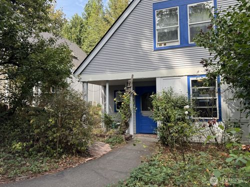 7-353 Wallace Way Ne, Bainbridge Island, WA, 98110-2829 | Card Image