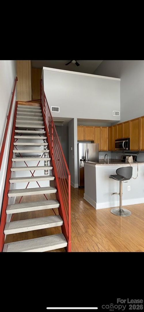 unit-423-115 E Park Ave, Charlotte, NC, 28203-3704 | Card Image