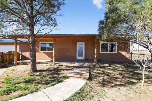 25 Las Palomas Rd, El Prado, NM, 87529-7411 | Card Image