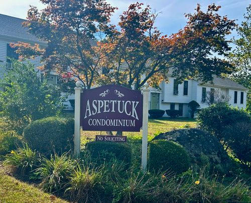 87-87 Aspetuck Vlg, New Milford, CT, 06776-5618 | Card Image