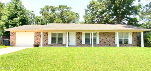230 Saratoga Drive, Ocean Springs, MS, 39564 | Card Image