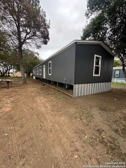 13 Green Mdws, Knippa, TX, 78870 | Card Image