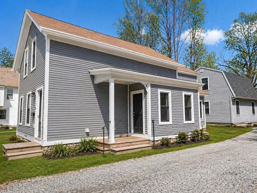 343 Safford St, Bennington, VT, 05201-3017 | Card Image
