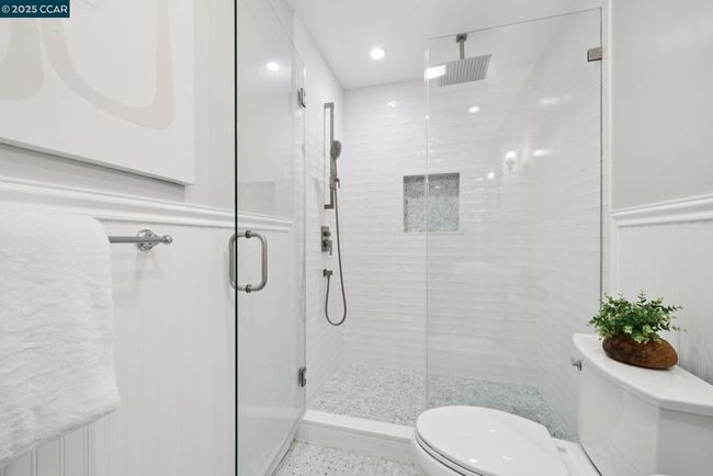 APT-4 - 1150 Canyonwood Ct, Condo with 2 bedrooms, 2 bathrooms and 1 parking in Walnut Creek CA | Image 28