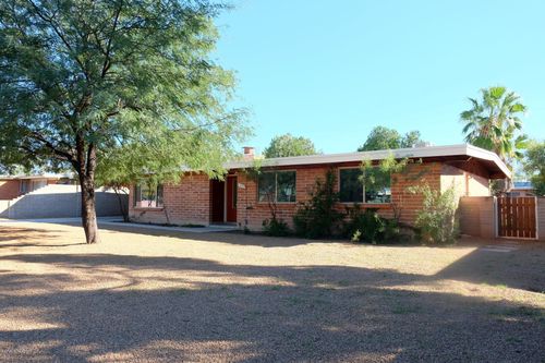 7852 E Elida St, Tucson, AZ, 85715-5009 | Card Image