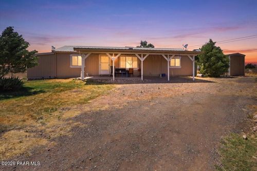 400 E Arbor Ln, Paulden, AZ, 86334-3386 | Card Image