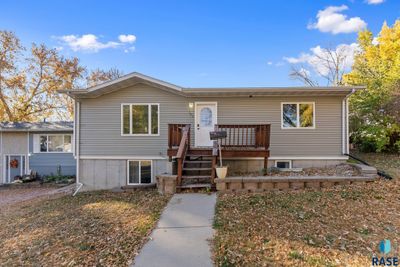 105 5th St, House other with 4 bedrooms, 1 bathrooms and null parking in Dell Rapids SD | Image 1