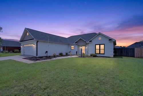 205 Margeson Dr, Warner Robins, GA, 31088-0718 | Card Image