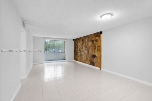 105-8501 Nw 8th St, Miami, FL, 33126-3715 | Card Image