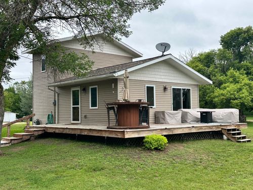 316 2nd St Ne, Menahga, MN, 56464-3275 | Card Image