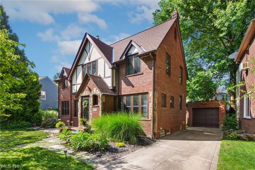 2965 Washington Blvd, Cleveland Heights, OH, 44118-2451 | Card Image