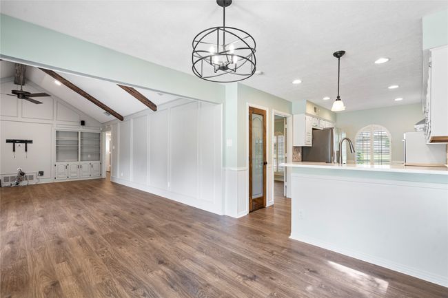 6910 Flintcove Dr, House other with 4 bedrooms, 3 bathrooms and null parking in Dallas TX | Image 8