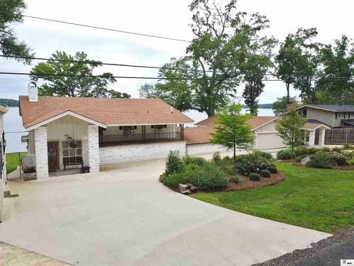 284 Wildwood Dr, Farmerville, LA, 71241-5210 | Card Image